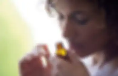 Bukan Cuma Wangi, 5 Aroma Ini Ternyata Bisa Bikin Kita Bahagia!