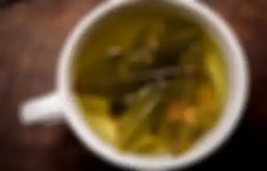 Baik untuk Jantung, Ini 6 Manfaat Rutin Konsumsi Daun Salam!