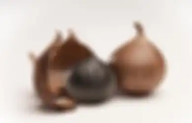 Nggak Cuma Enak Dimakan, Bawang Hitam Berpotensi Jadi Antijerawat, Ini Penjelasan Risetnya...
