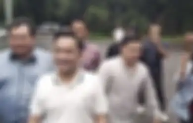 Kakaknya Dituding Curi Resep Ayam Geprek Benny Sujono, Jordi Onsu Beri Bukti Janjian Bikin Inovasi Menu dengan Bekas Teman Bisnisnya: Lagipula Sumbernya Juga Banyak di Internet