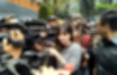 Tak Ada ANgin Tak Ada Hujan, Akun Instagram sang Manajer Juga Diserbu Netizen setelah Viral Video Syur Gisel