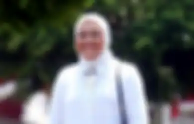 Presiden Jokowi Luncurkan Bantuan Rp 600 Ribu Hari Ini, Begini Janji Menaker Ida Fauziyah Soal Transfer Subsidi Gaji untuk Karyawan dan Pegawai Honorer