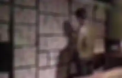 Berlagak Hidup Tak Punya, Ternyata Koruptor Ini Simpan Uang Kertas di Rumah Sempit Miliknya, Bahkan Uang yang Disembunyikan Capai Rp 622 milliar!