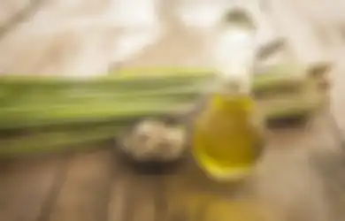 Aneka Tips Harian, Iseng Gunakan Serai Saat Mandi Selama 7 Hari, Wanita Ini Kaget Lihat Hasilnya yang Menakjubkan