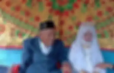 Naik Pelaminan dengan Tubuh Dipapah, Kakek 103 Tahun Ini Sumringah saat Nikahi Gadis Impiannya yang Berusia 73 Tahun Lebih Muda, Begini Jawabannya saat Ditanya Soal Malam Pertama