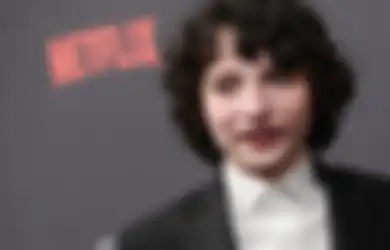 Bintang Stranger Things, Finn Wolfhard Debut Jadi Penulis Sekaligus Co-director Lewat Film Horor Hell of a Summer!