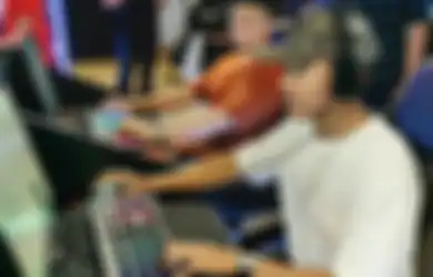 Reza Arap Buka Warnet Bareng Kaesang dan Gibran. Ini Wujud Tokyo Gaming Space-nya!