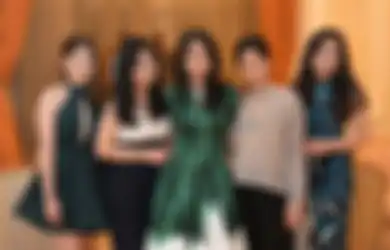 Jarang Terekspos Meski Saudarinya Jadi Istri Salah Satu Orang Terkaya di Indonesia, Kakak Liliana Tanoesoedibjo Nyatanya Punya Paras Menawan yang Sangat Awet Muda, Senyumnya Buktikan Kecantikan Terwaris di Keluarga