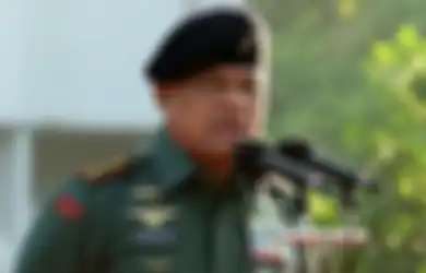 Tak Ada Angin Tak Ada Hujan Mendadak Tulis 100 Perintah Allah, Mantan Panglima TNI Ini Bikin Netizen Tercengang, Warganet: Berarti Sangat Penting Sampai Diperintahkan Dua Kali