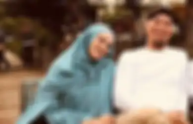 Pertama Kali Dapat Bunga Mawar dari Ahmad Dhani, Mulan Jameela Girang Bukan Kepalang, Langsung Cium Pipi Sang Suami dan Katakan Hal Ini