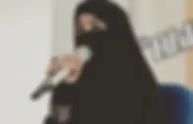 Selama Ini Dikenal Baik Bak Malaikat, Umi Pipik Ternyata Penah Kepergok Nyinyir, Janda Uje Terang-terangan Sebut Sosok Ini Gila Harta: Miris, Kekayaan Membuat Sombong!