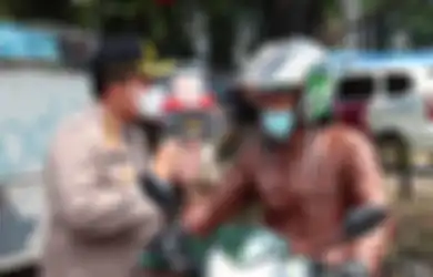 Anies Baswedan Kembali Perpanjang PSBB Jakarta, Jokowi Malah Minta Warga Beraktivitas Sambil Bersiap Sambut Era Normal Baru: Syukurlah, Pasar Kembali Ramai Jelang Lebaran