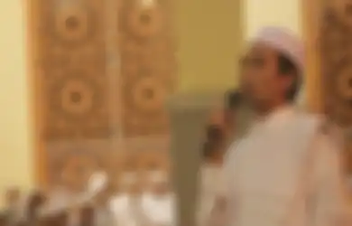 Dijodohkan Kiai Hingga Beri Mahar Bernilai Fantastis, Ucapan Ustaz Abdul Somad Sebelum Menikah Jadi Sorotan: Nanti Kau Akan Jadi yang Kedua