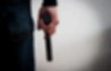 Pulang Tugas Malam Dapati Sang Istri Berada di Atas Ranjang Bareng Anggota TNI, Seorang Polisi Langsung Muntahkan Timah Panas. Begini Kronologinya