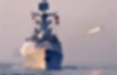 Perang di Ujung Senjata, Armada Laut dan Jet Tempur China Bidik Kapal Perusak Amerika yang Gerah Lihat Latihan Militer Tiongkok di Laut China Selatan