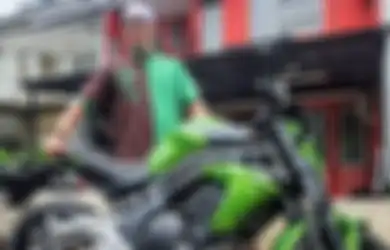 Ditunggangi Uje Saat Kecelakaan, Motor Ini Sekarang Pindah Tangan, Sosok Berjubah Senpat Muncul Sebelum Akad Pembelian, Hingga Umi Pipik Tak Nampak dalam Penyerahan