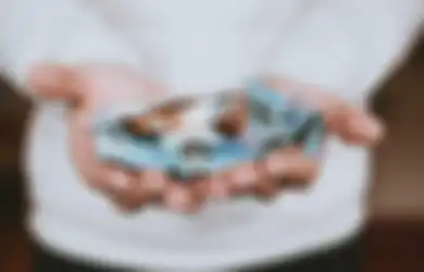 Orang yang Terlilit Banyak Utang Salah Satunya, Simak 8 Golongan yang Berhak Menerima Zakat Fitrah Saat Ramadan