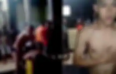 Sudah Menikah Sampai Istrinya Dapat Tudingan Hamil Duluan, Kabar Terkini Ferdian Paleka Prank Sembako Sampah Makin Mengejutkan, Pamer Foto di Kantor Polisi, Urusan dengan Hukum Lagi?
