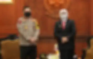 Evaluasi Angka Kasus Corona yang Kembali Melonjak, Kapolda Jatim Tiba-tiba Usir Kapolsek di Depan Walikota Tri Rismaharini: Begini Nasib Sang Anak Buah