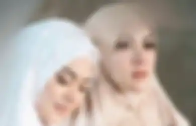 Lihat DM Akun @danunyinyir99 dengan Mata Kepala Sendiri, Aisyahrani Sebut Ada Orang Terdekat Ikut Sebar Hoaks Video Syur Syahrini, Ipar Reino Barack: Ini Konspirasi Hits!