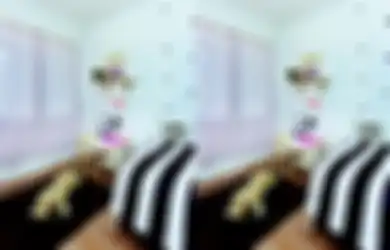 Biar Tak Terlalu Girly, Dominasi Hitam-Putih Dipilih untuk Kamar Ini
