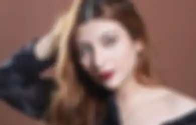 Mulai dari Rp 2 Miliar, Selebgram Sarah Keihl Nekat Lelang Keperawanan untuk Bantu Pejuang Corona, Anto Tanjung: Tolong Bantu Dia, Saya Pikir Dia Bingung dan Stres