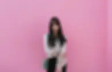 Live IG Sama Dian Sastro, Dita 'Secret Number' Curhat Debut Tertunda!