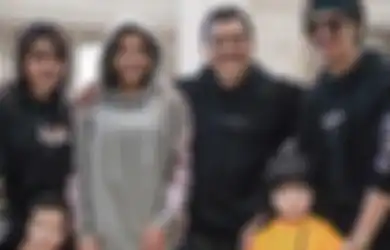 Sukses Kantongi Restu Orangtua Aurel Hermansyah, Siapa Sangka Atta Halilintar Dilempar Sandal Jepit dan Diusir dari Rumah Presenter Kondang Ini Gegara Becandanya Dianggap Sudah Keterlaluan: 'Pergi Lo Pergi!'
