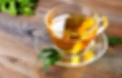 Wajah Berjerawat? Konsumsi 5 Minuman Ini untuk Mengatasinya!