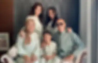Membebani! Keluarga Ayu Ting Ting Disebut Bikin Pria Mundur, Calon Mantu Dituntut Umi Kalsum Biayai Seluruh Keluarga: Terutama Ibu dan Ayah