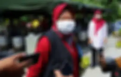 Rebutan Mobil PCR Khofifah Berucap Alhmadulillah, Risma Malah Marah-marah di Depan Kamera, Netizen: 'Please, Stop Gelut!'