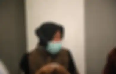 Intelijen Negara Beri Bantuan, Tri Rismaharini Nangis Sesenggukan, Ketakutannya Surabaya Berubah Jadi Wuhan Bikin Sang Walikota Kewalahan