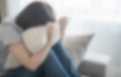 Dari yang Tegar Hingga Sembunyikan Perasaan, Begini 3 Tipe Karakter Zodiak Saat Ingin Menangis!
