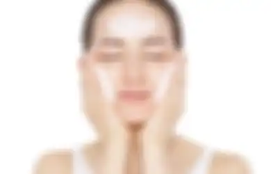 Bikin Wajah Cerah Berkat 3 Facial Foam Clay Anti Bikin Kulit Kering!