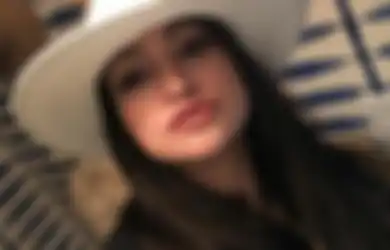 Lama Tak Muncul di Depan Kamera, Artis Cantik Ini Mendadak Posting Foto Jari Mungil Buah Hatinya, Padahal Baru Gelar Resepsi Maret 2020: Hamil Duluan?