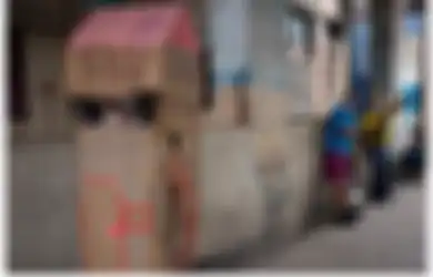 Hadapi Virus Berbahaya, Lansia di Kuba Gunakan Cara Unik untuk Hadang Covid-19, Dapat Pujian dari Warga Karena Menghibur!