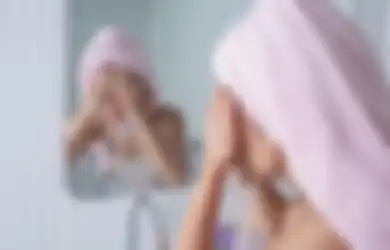 Jangan Asal-asalan! 5 Kebiasaan Cuci Muka Ini Malah Bikin Kulit Wajahmu Rusak dan Kasar