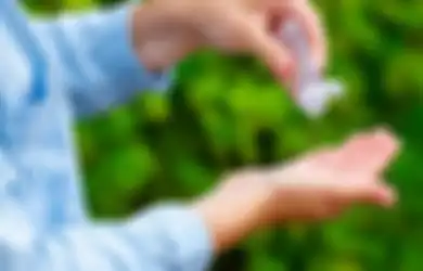Hampir Setengah Tahun Hidup dengan Corona, Banyak Orang Masih Belum Paham Cara Gunakan Hand Sanitizer yang Benar, Ternyata Begini Caranya