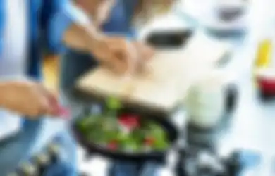 Enggak Perlu Dimasak, 4 Makanan Ini Lebih Baik Disantap Mentah!