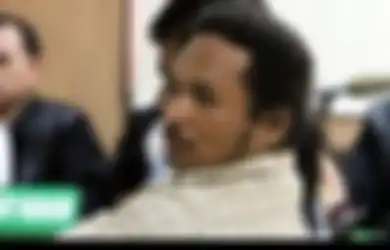 Bak Gangster dalam Film Mafia Gegara Simpan Banyak Senjata Ini di Markasnya, John Kei Ternyata Baru Beberapa Bulan Bebas Hingga Mengaku Jadi Pendeta: 'Saya Mau Masuk Surga'