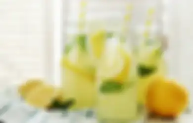 Iseng Oleskan Jus Lemon pada Wajahnya Selama Seminggu, Saat Berkaca Wanita Ini Kaget Dapati Perubahan Signifikan Hanya di Malam ke-2, Berani Coba?