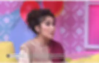 Kembali Dapat Kejutan Ulang Tahun, Ayu Ting Ting Kedatangan Sosok Pria yang Mengisi Masa Lalunya, Sang Biduan: Lagi Seru-serunya Pacaran Gitu