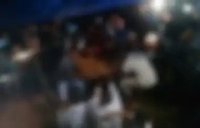  Tersulut Emosi Dengar Pasien Lain Bongkar Perlakuan Tak Manusiawi Tim Medis, Keluarga Pengambil Paksa Jenazah di Ambon: Ayah Saya Kelaparan Minta Makan Nggak Dikasih