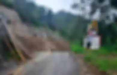 Bukan Ingin Dahului Takdir Tuhan, Ahli Tarot Ini Sebut Bakal Terjadi Banjir Air Mata Karena Bencana Dahsyat di Tanah Air, Kapan Waktunya? 