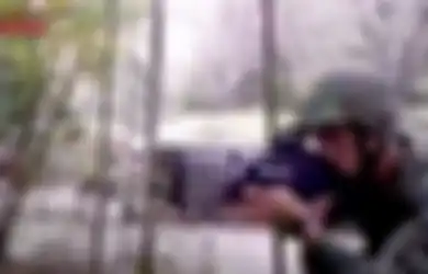 Tiongkok Kembali Sesumbar, Pamerkan Senapan Futuristik yang Diklaim paling Canggih Sedunia, Bisa Menembus Baja dengan Senyap dan Tanpa Gunakan Peluru Mesiu