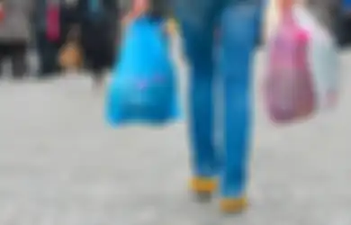 Kantong Plastik Sekali Pakai Jangan Langsung Dibuang! Bisa Bermanfaat!