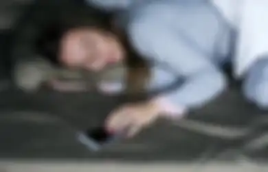 Jangan Sekali Lagi Meletakan Ponsel di Kasur Saat Tidur, Jika Tak Ingin Penyakit Berbahaya Menghampiri