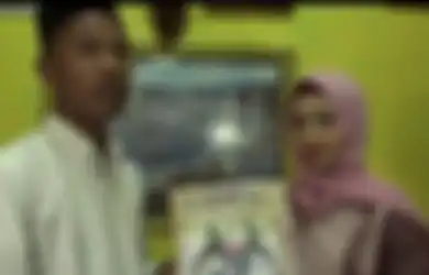 Usai Jadi Sorotan karena Nekat Nikah Modal Sandal Jepit, Pasangan Pengantin Baru Ini Malah Kena Nyinyiran Pedas Netizen yang Tuduh Cuman Cari Sensasi