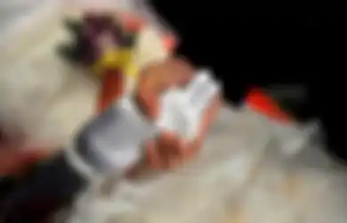 Ogah Anaknya Meninggal dalam Keadaan Jomlo, Keluarga Ini Akhirnya Beli Mayat Wanita Cantik untuk Dinikahkan dengan Jasad Putranya, Lagi Khusuk Ritual, Sang Jenazah Langsung Bangkit dari Peti Mati