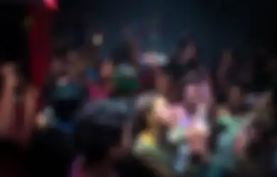 Setel Musik Ajojing Sampai Ganggu Kuping Warga, 35 Remaja Dicokok Polisi dalam Keadaan Telanjang, Kelabakan Pakai Baju Saat Pintu Didobrak Aparat
